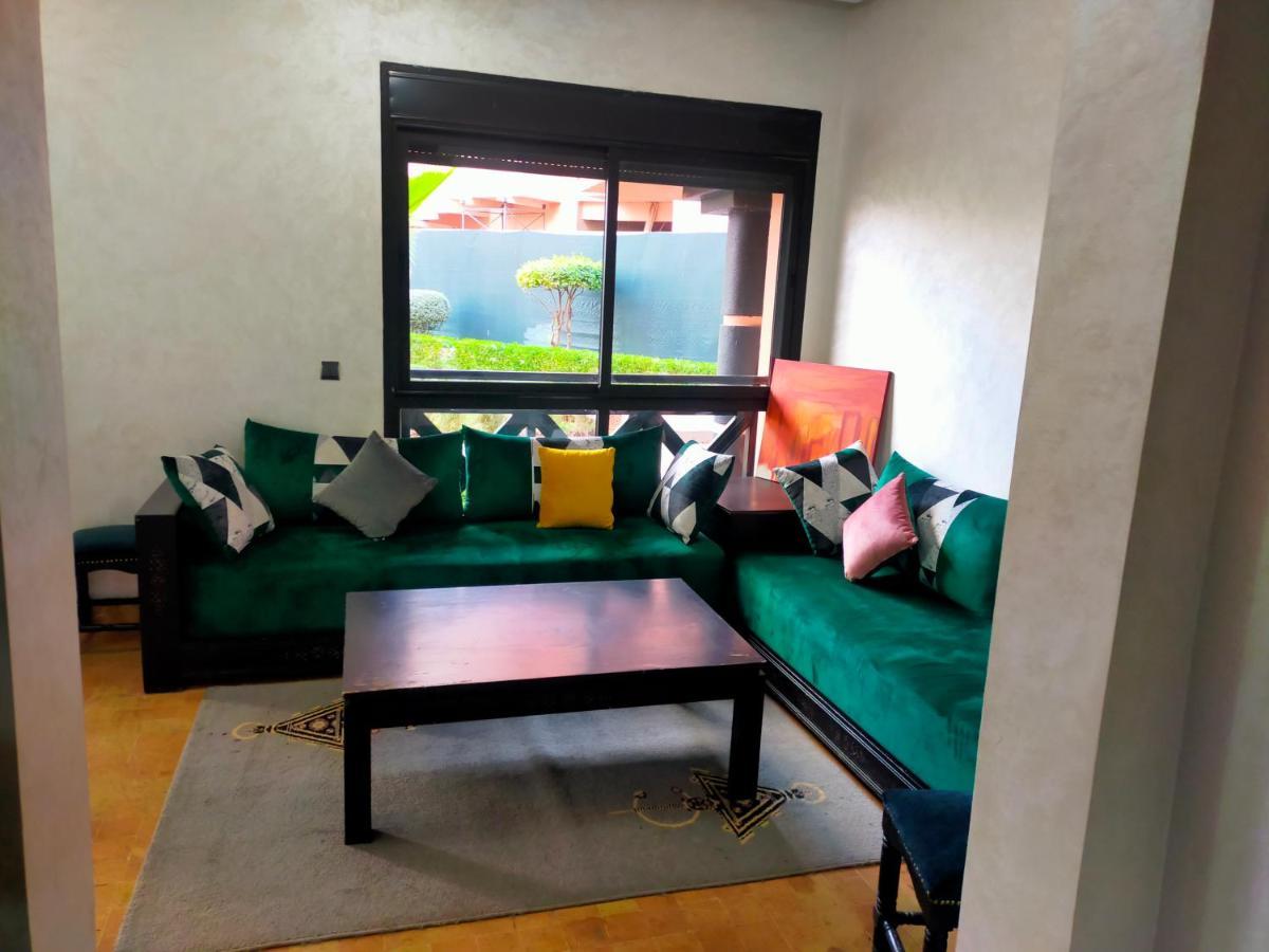 Un Moderne Chic Appartement Vue Sur Piscine Маракеш Стая снимка