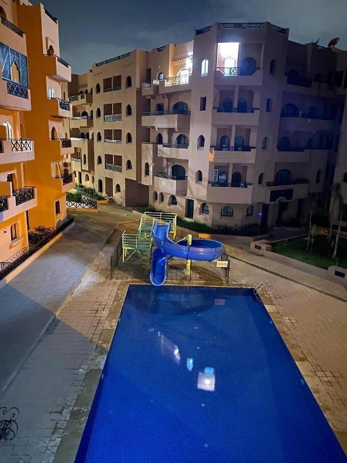 Un Moderne Chic Appartement Vue Sur Piscine Маракеш Екстериор снимка
